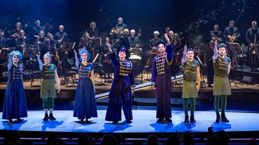 Utforskar hjärnan med hjälp av musik och akrobatik