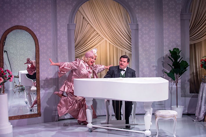 Vera Veljovic (Florence Foster Jenkins), Mathias Lithner (Cosmé Mc Moon).