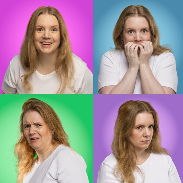 Affischbild för Freja Musikteaters föreställning Jul hos Anna. Affischbild för Freja Musikteaters föreställning Jul hos Anna. Fyra bilder av samma kvinna när hon uttrycker olika känslor.