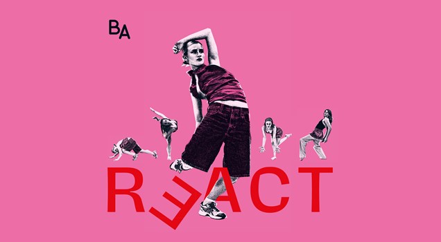 Affischbild för föreställningen React med Balettakademiens studenter. Fem dansande människor i olika poser mot en rosa bakgrund.